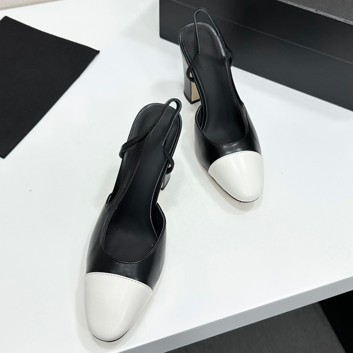 2026 Women's Two-Tone Slingbac - مراجعة Casual Sandal Leather وسعره